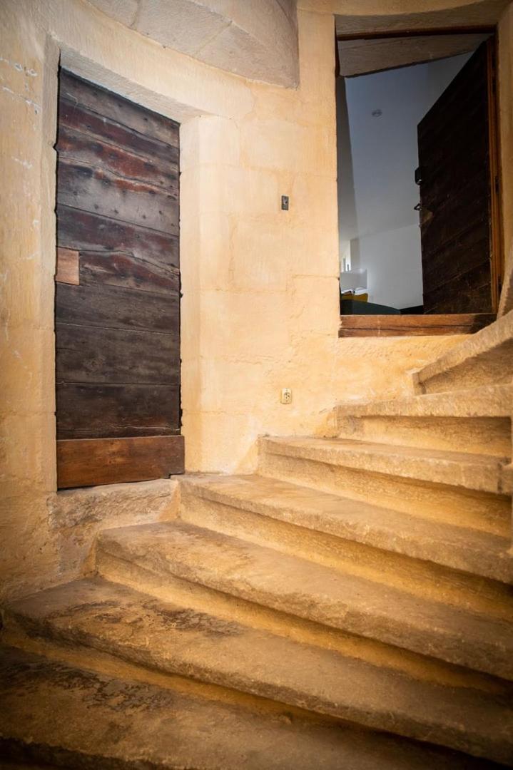 L'Intimiste - Place De La Liberte Sarlat-la-Caneda Ngoại thất bức ảnh
